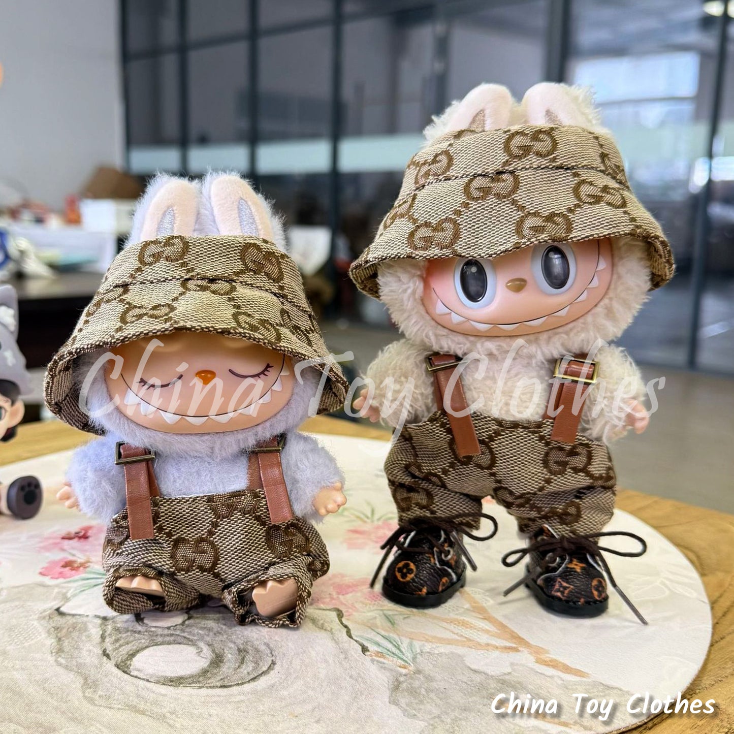 LABUBU 17cm 怪獸毛絨公仔衣帥哥漫畫風格 4 件套無玩具