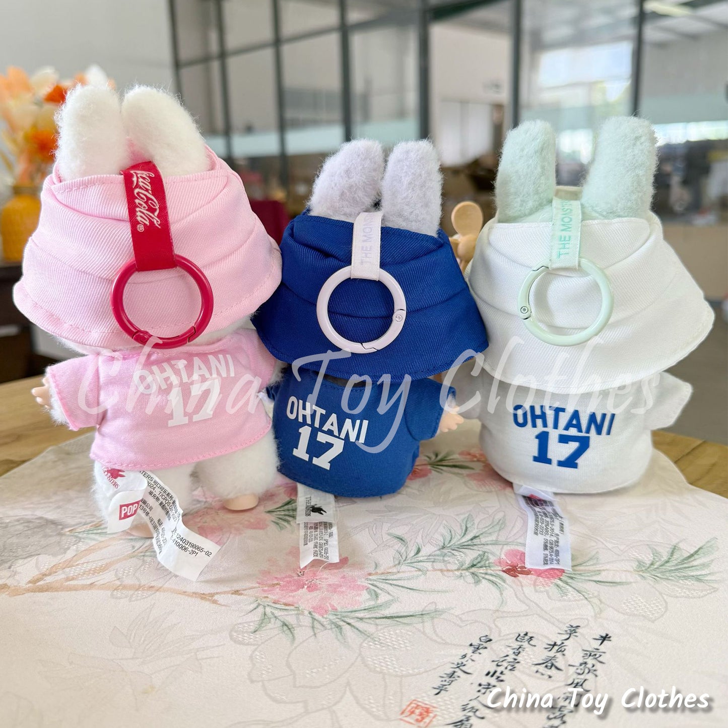 LABUBU 17cm 怪獸毛絨公仔衣帥哥漫畫風格 4 件套無玩具