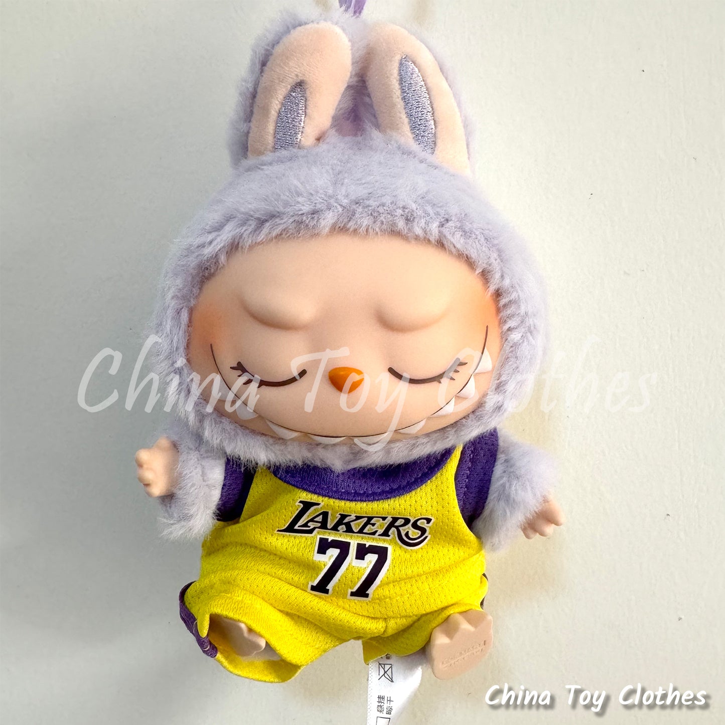LABUBU 17cm Les Monstres Peluche Poupée Vêtements Lacs N° 77 Basketball Sportsware PAS DE JOUET