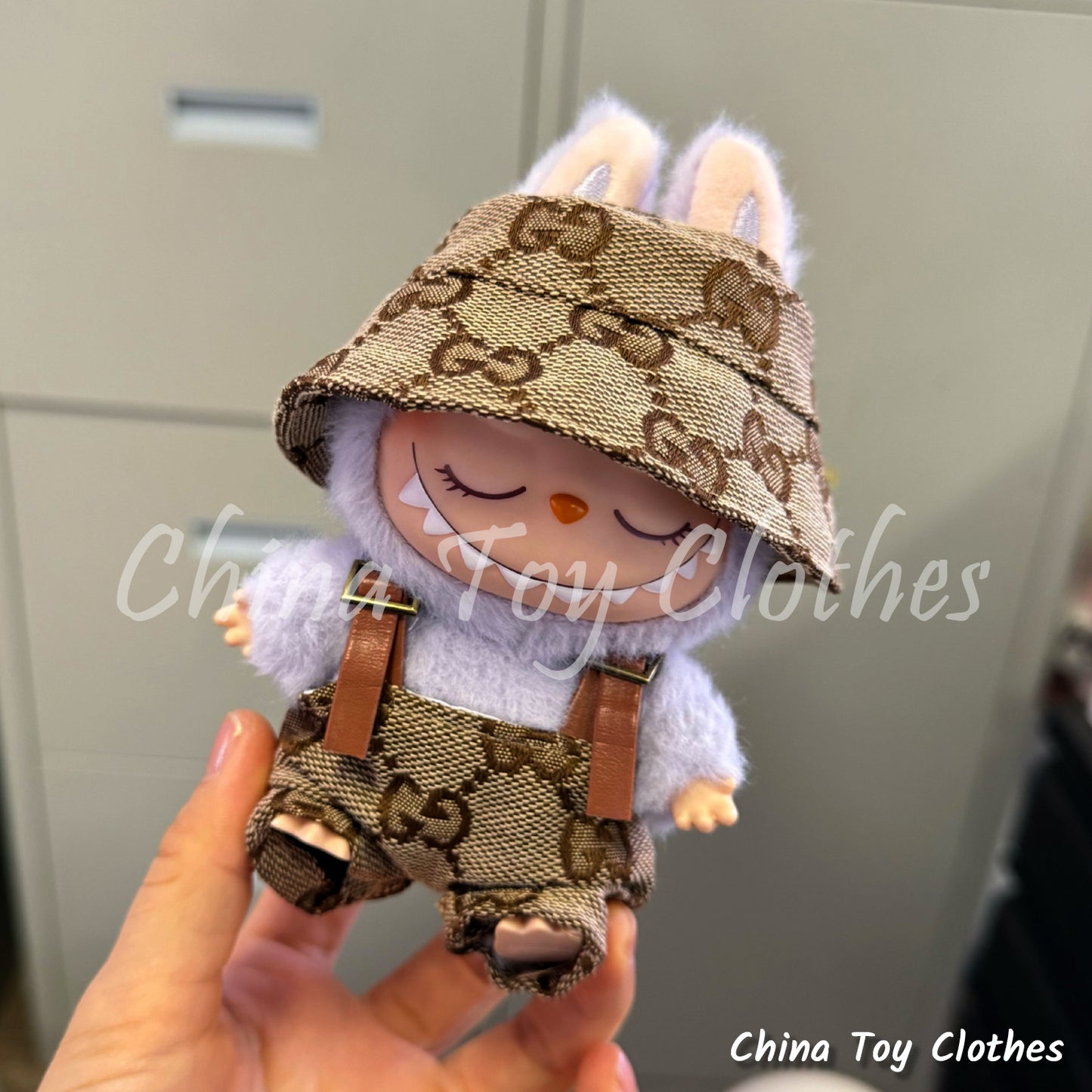 LABUBU 17cm 怪獸毛絨公仔衣帥哥漫畫風格 4 件套無玩具