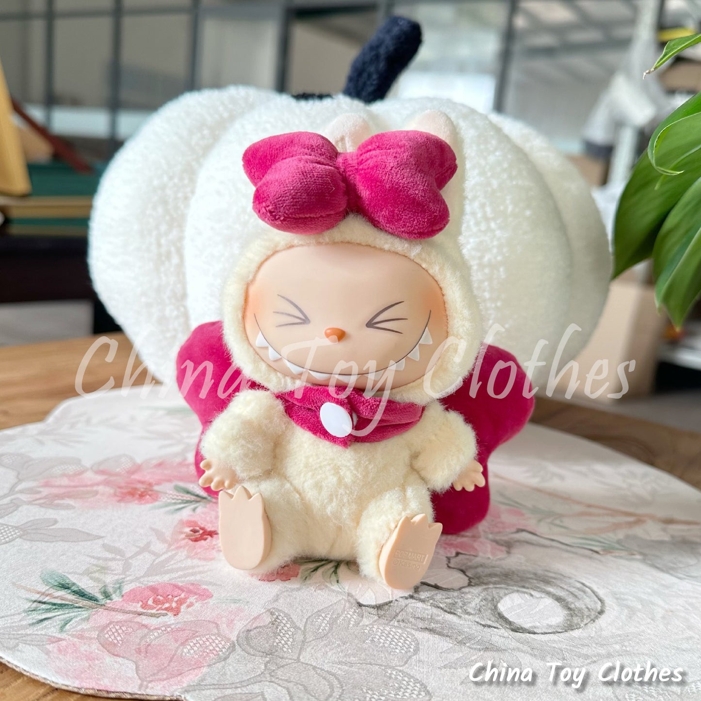 LABUBU 17cm Les Monstres Peluche Poupée Vêtements Adorable Marie Chat Nœud Papillon &amp; Ailes PAS DE JOUET