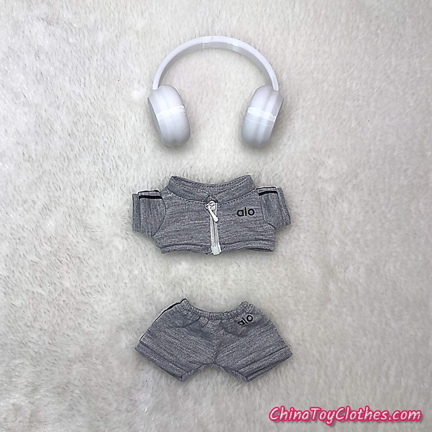 LABUBU 17cm The Monsters Plush Doll Replacing Clothes Grey Yoga Leisure Sportswear Outfit NO TOY