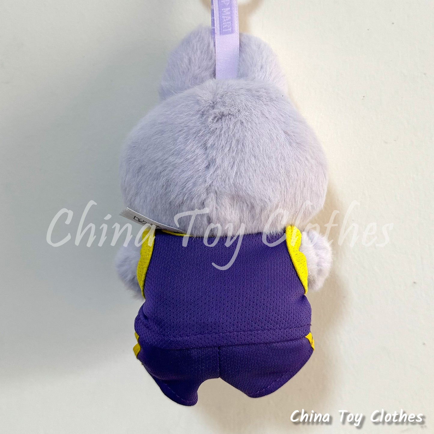 LABUBU 17cm Les Monstres Peluche Poupée Vêtements Lacs N° 24 Basketball Sportsware PAS DE JOUET