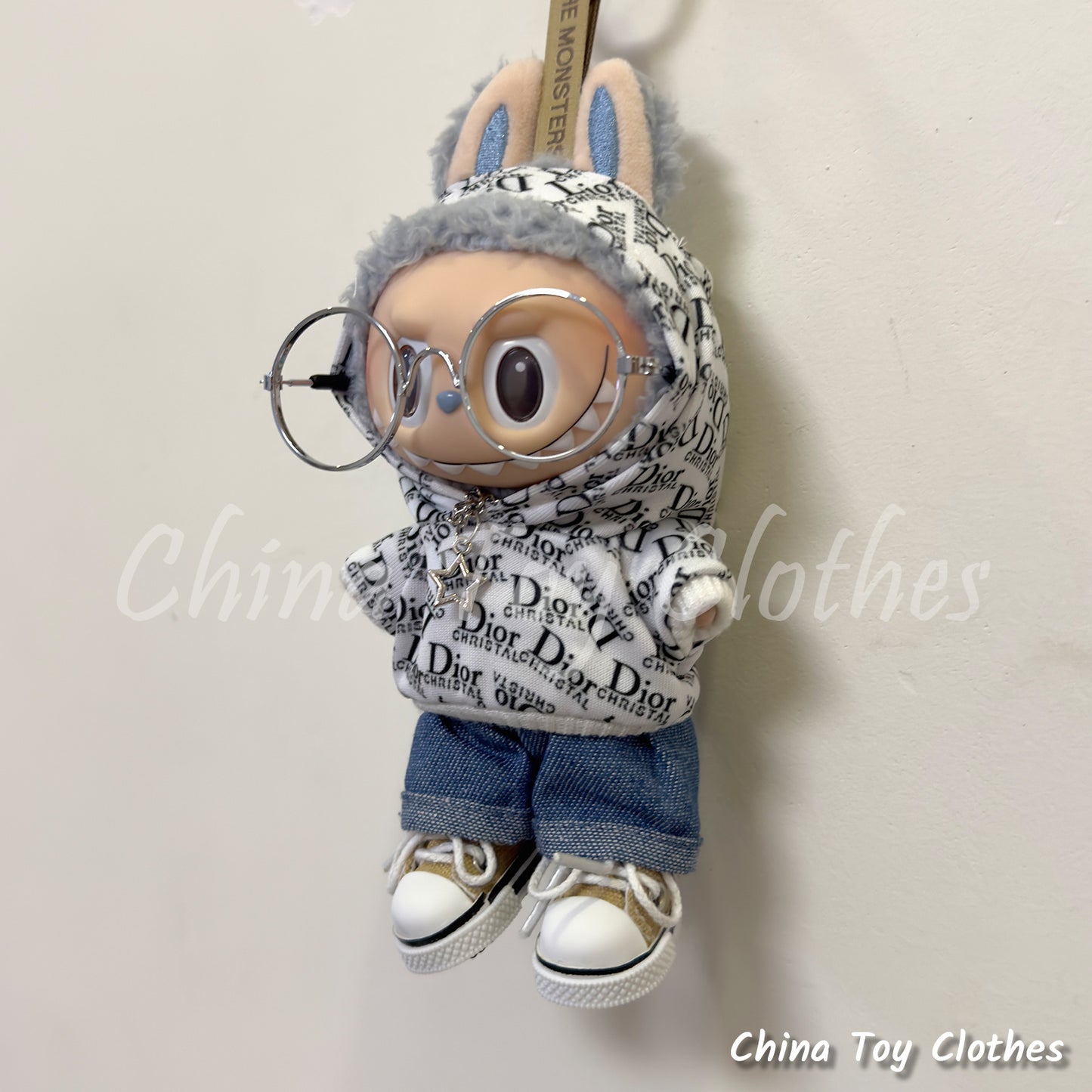 LABUBU 17cm 7inch The Monsters Plush Doll Replacing Clothes Fashion Hoodie Outfit NO TOY