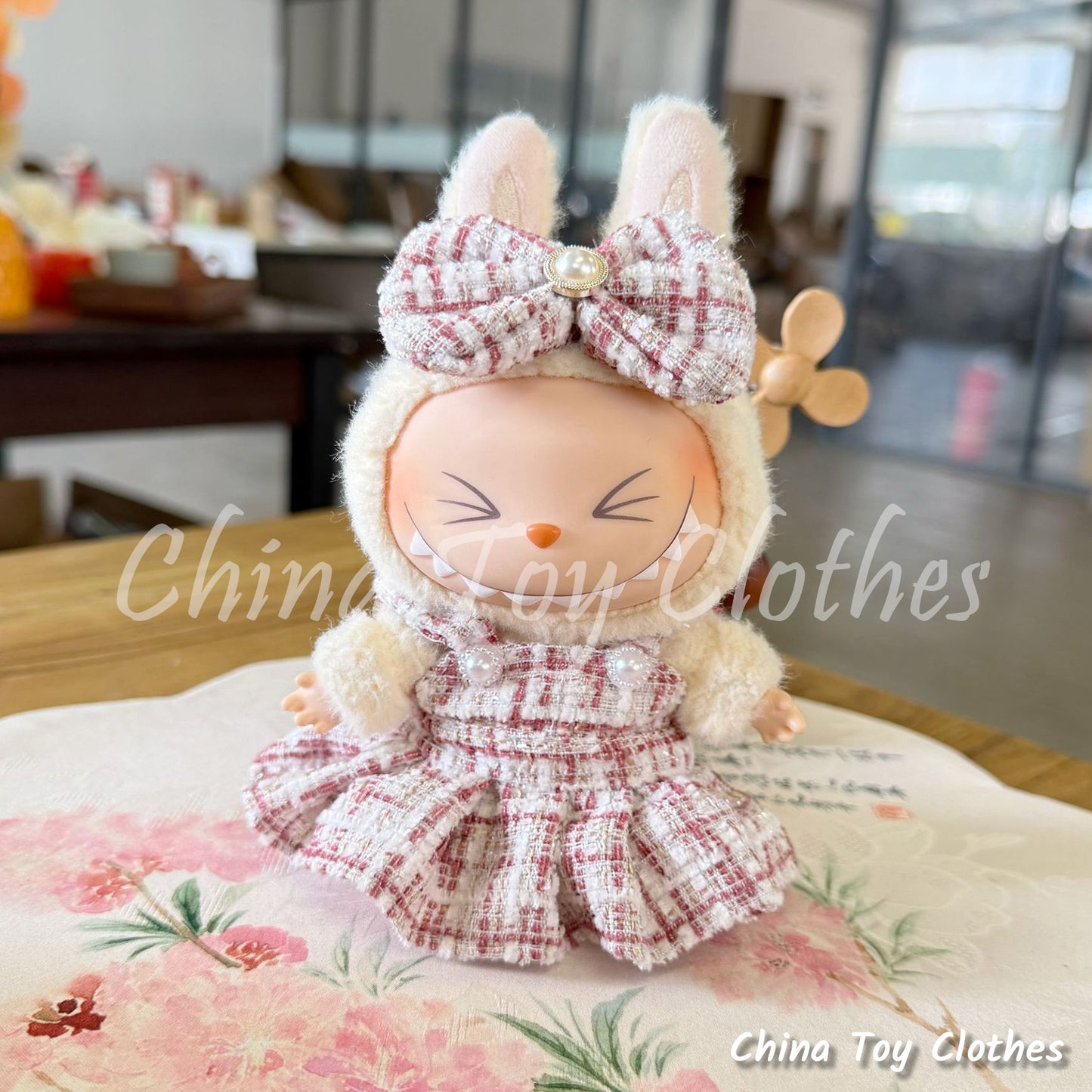 LABUBU 17cm Les Monstres Peluche Poupée Vêtements Rich Guy Femme Fille GG Costume PAS DE JOUET
