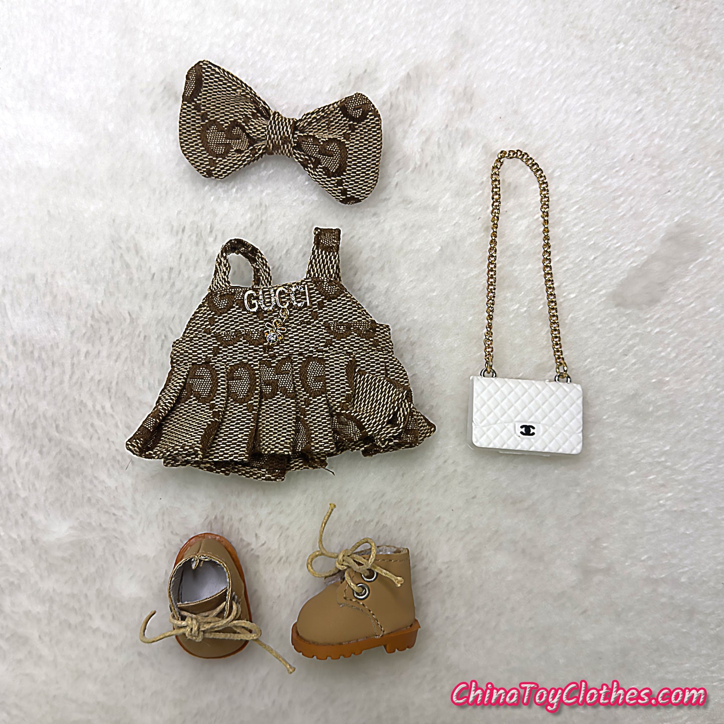 LABUBU 17cm The Monsters Plush Doll Handmade Clothes Beige Headband Princess Jumpsuit With Bag NO TOY