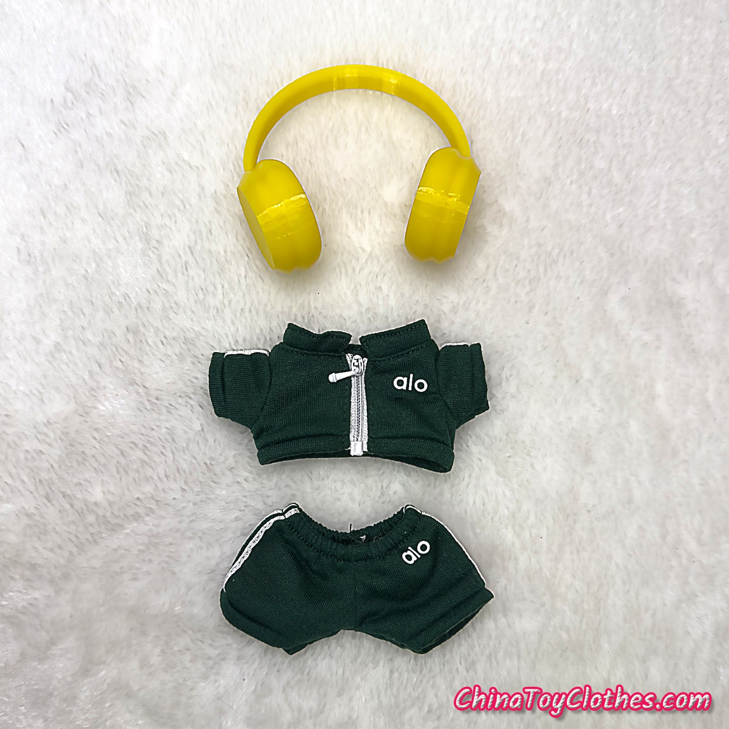 LABUBU 17cm The Monsters Plush Doll Replacing Clothes Green Yoga Leisure Sportswear Outfit NO TOY