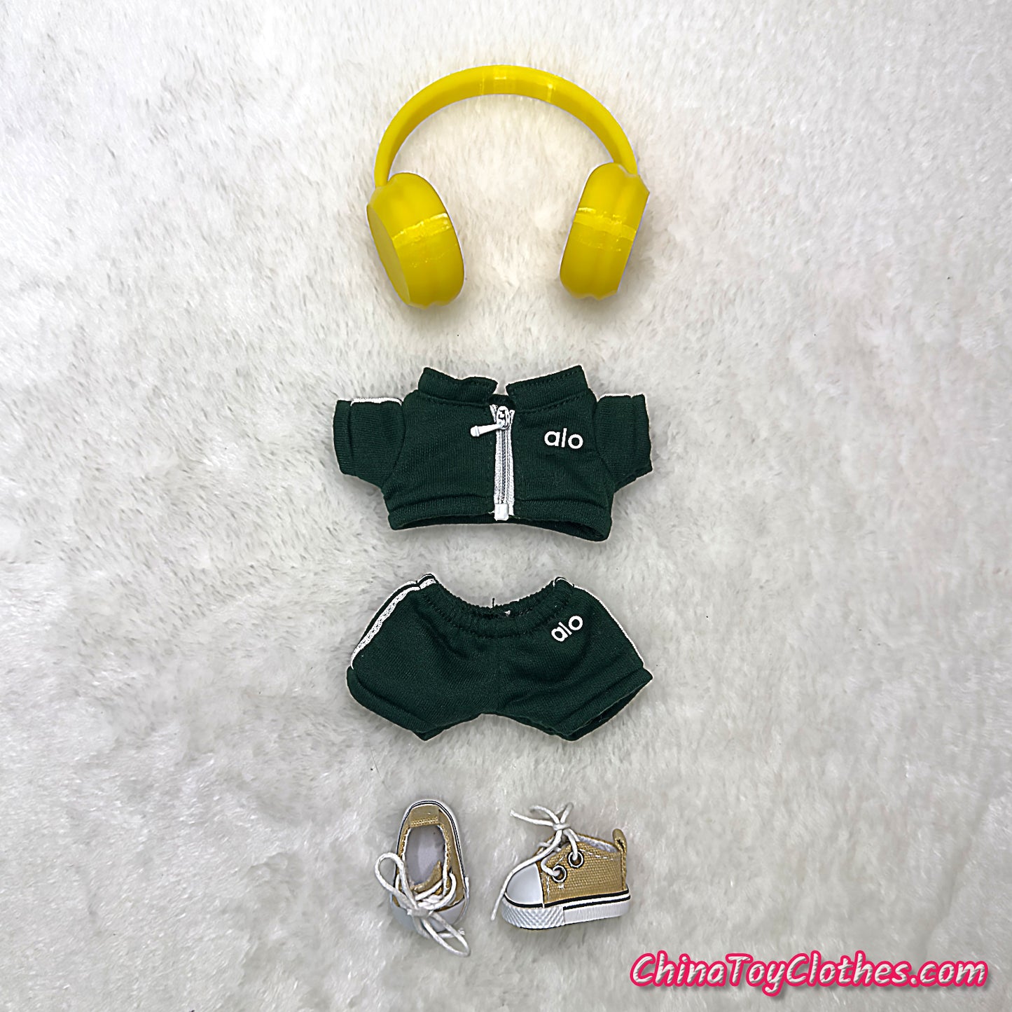 LABUBU 17cm The Monsters Plush Doll Replacing Clothes Green Yoga Leisure Sportswear Outfit NO TOY