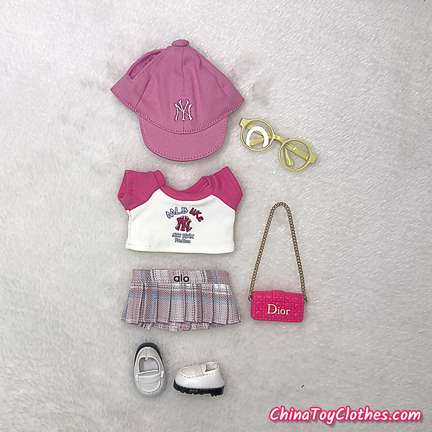 LABUBU 17cm The Monsters Plush Doll Replacing Clothes Baseball T-Shirt and Cap Leisure Sportswear Outfit NO TOY